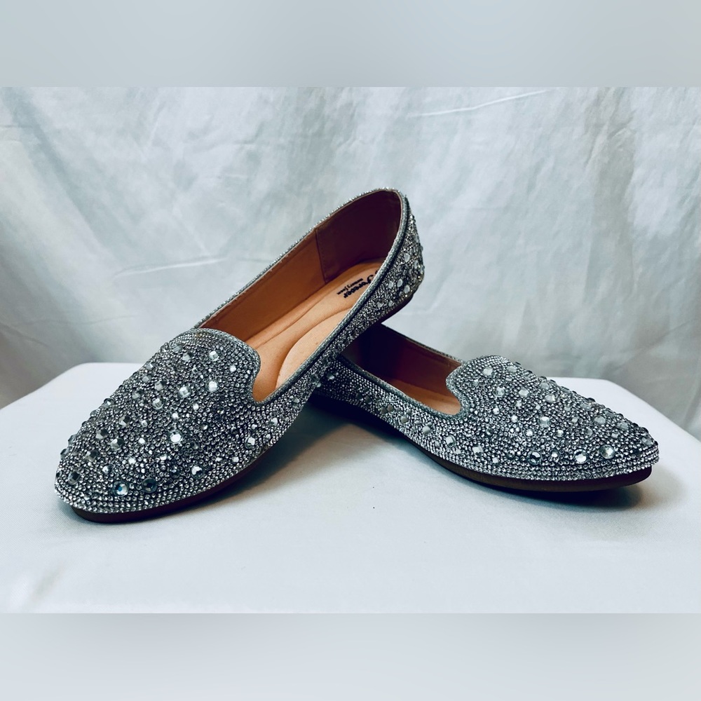 Sparkly silver, ballet flats. Wedding shoes, proms shoes, party shoes